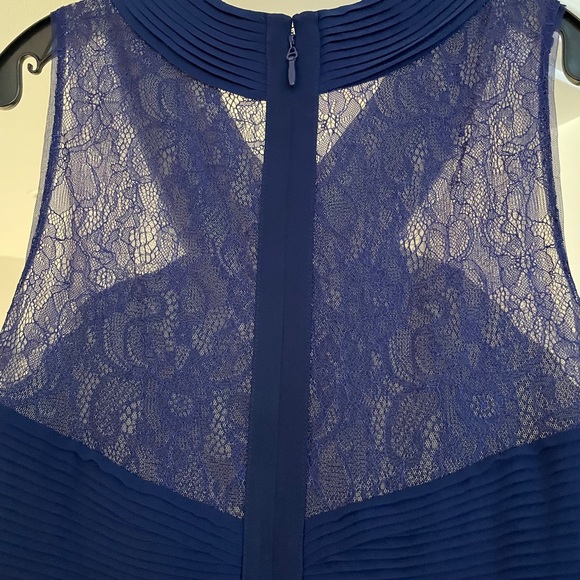 Dress - Picture 4 of 5